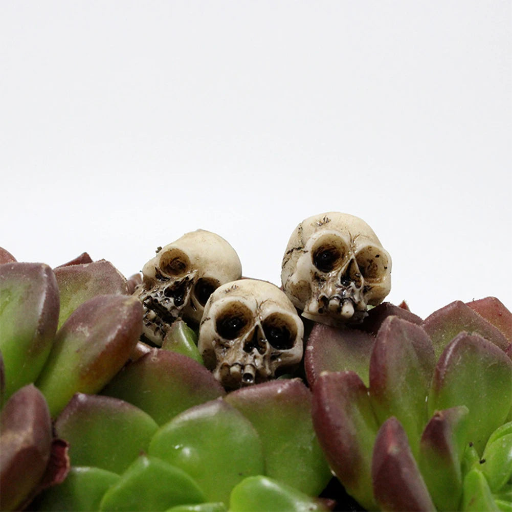 20-200Pcs Miniatures Skull Sculpture Halloween Skeleton Statues Ornament Festival Theme Landscape Garden Potted Plant Decoration